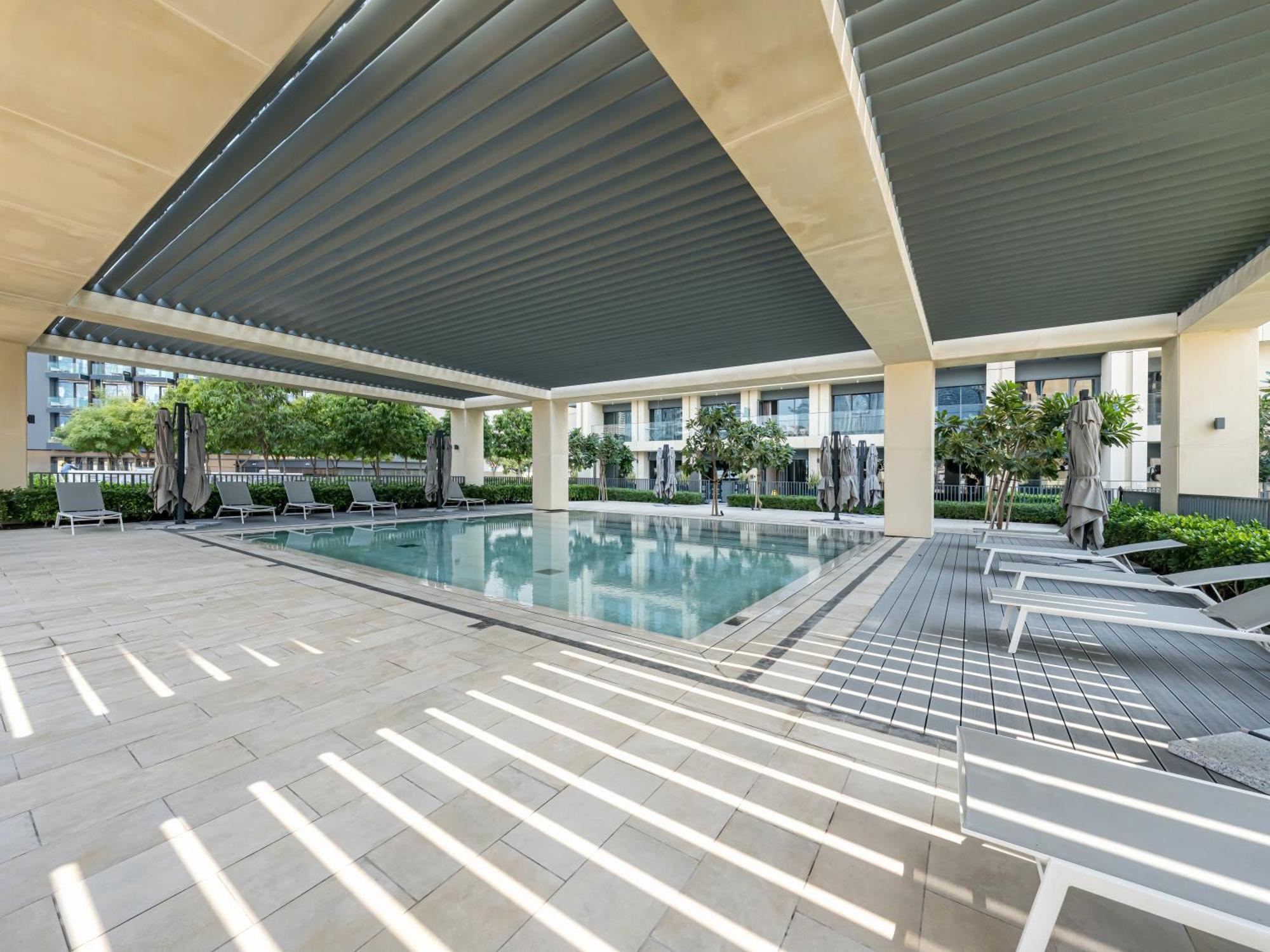 Apartment Luxury 1br, 5 Min Walk To Mall & Burj Khalifa, Sleep 1-4