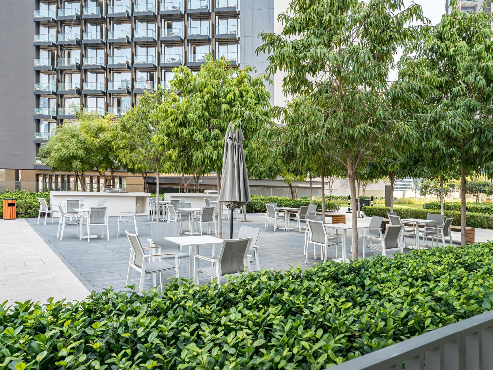 Luxury 1br, 5 Min Walk To Mall & Burj Khalifa, Sleep 1-4 Dubai
