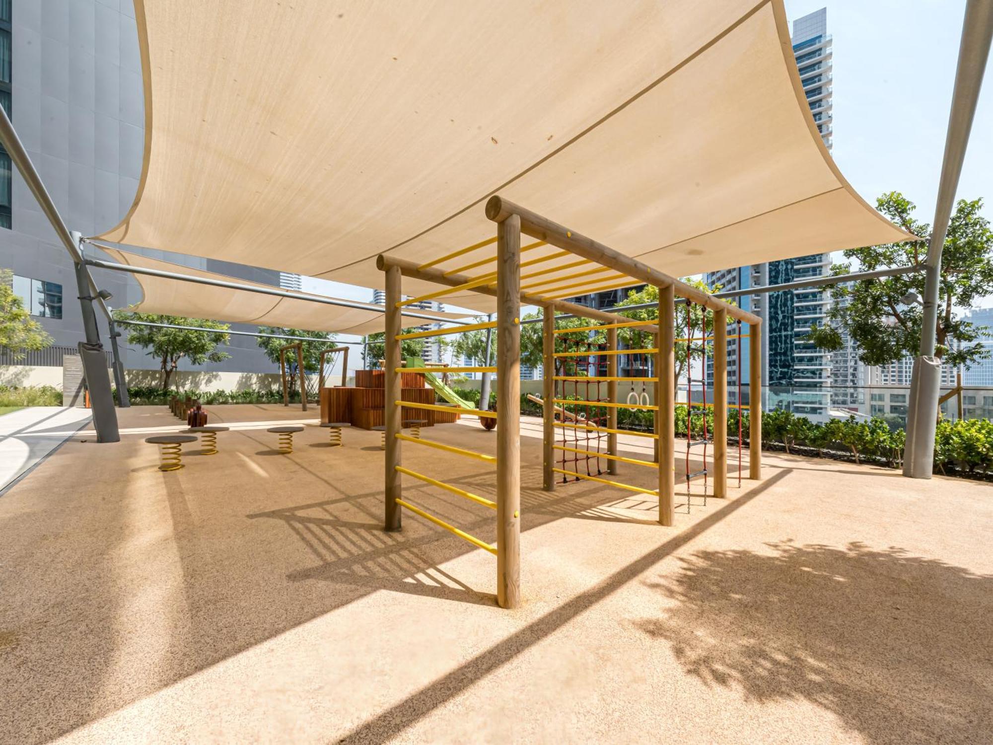 Luxury 1br, 5 Min Walk To Mall & Burj Khalifa, Sleep 1-4 Dubai