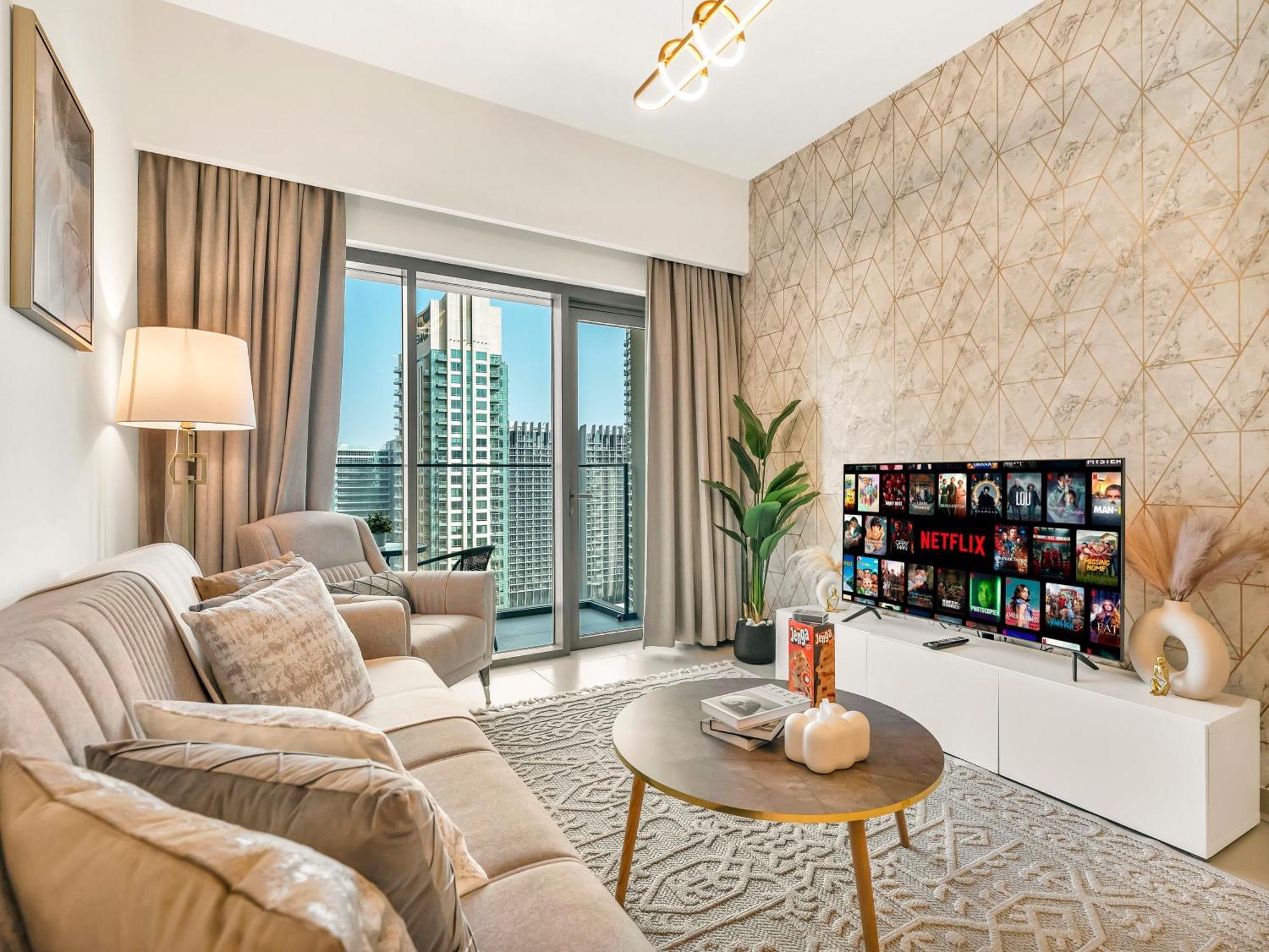 Apartment Luxury 1br, 5 Min Walk To Mall & Burj Khalifa, Sleep 1-4 *