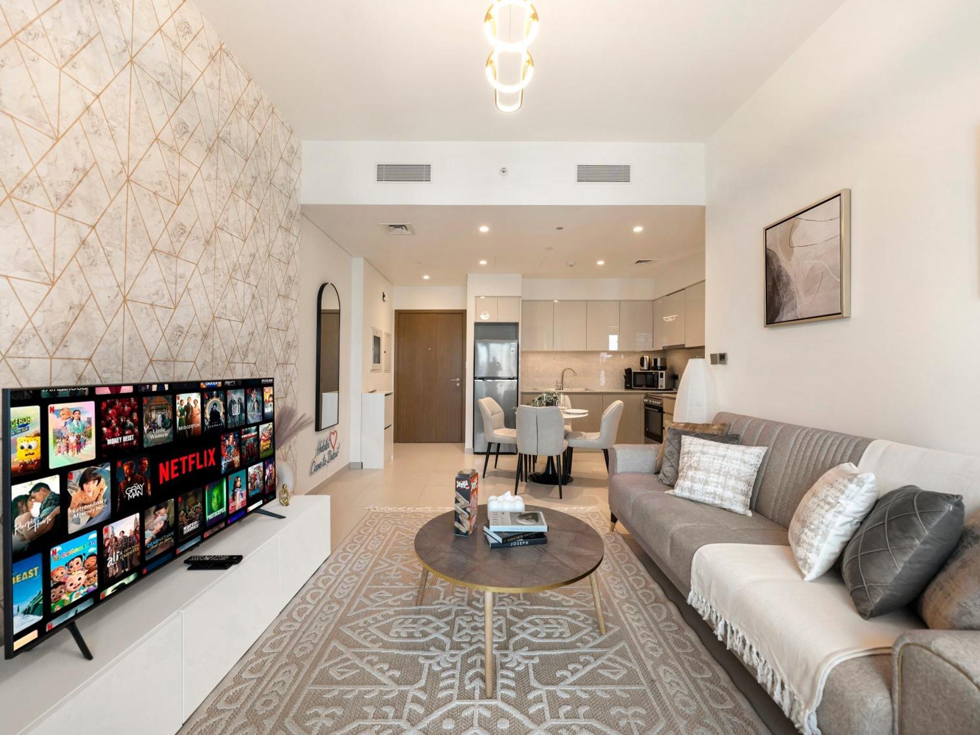 Luxury 1br, 5 Min Walk To Mall & Burj Khalifa, Sleep 1-4 *