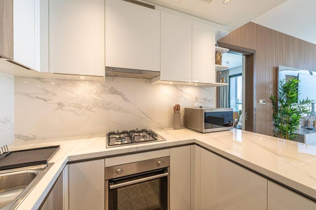 Apartment Marco Polo - Stunning 2br With Burj View, Spacious Gym & Pool