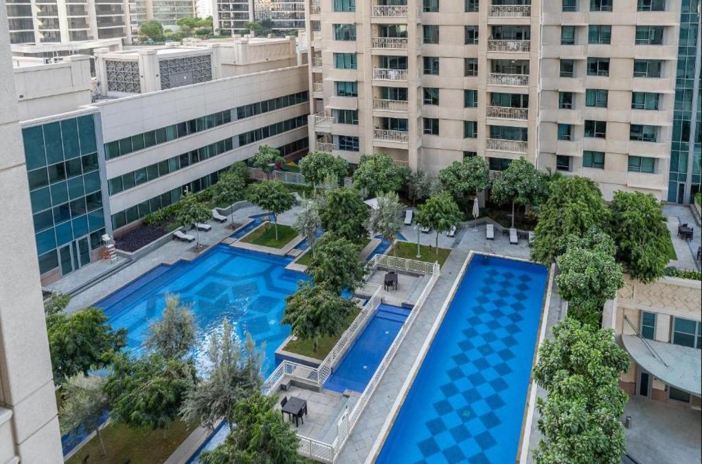 Lavish 2 Bedroom I Burj Khalifa & Fountain Views I Free Gym, Pool, Parking, Wi-fi And Ps5 I By Skyline Serenity * Dubai
