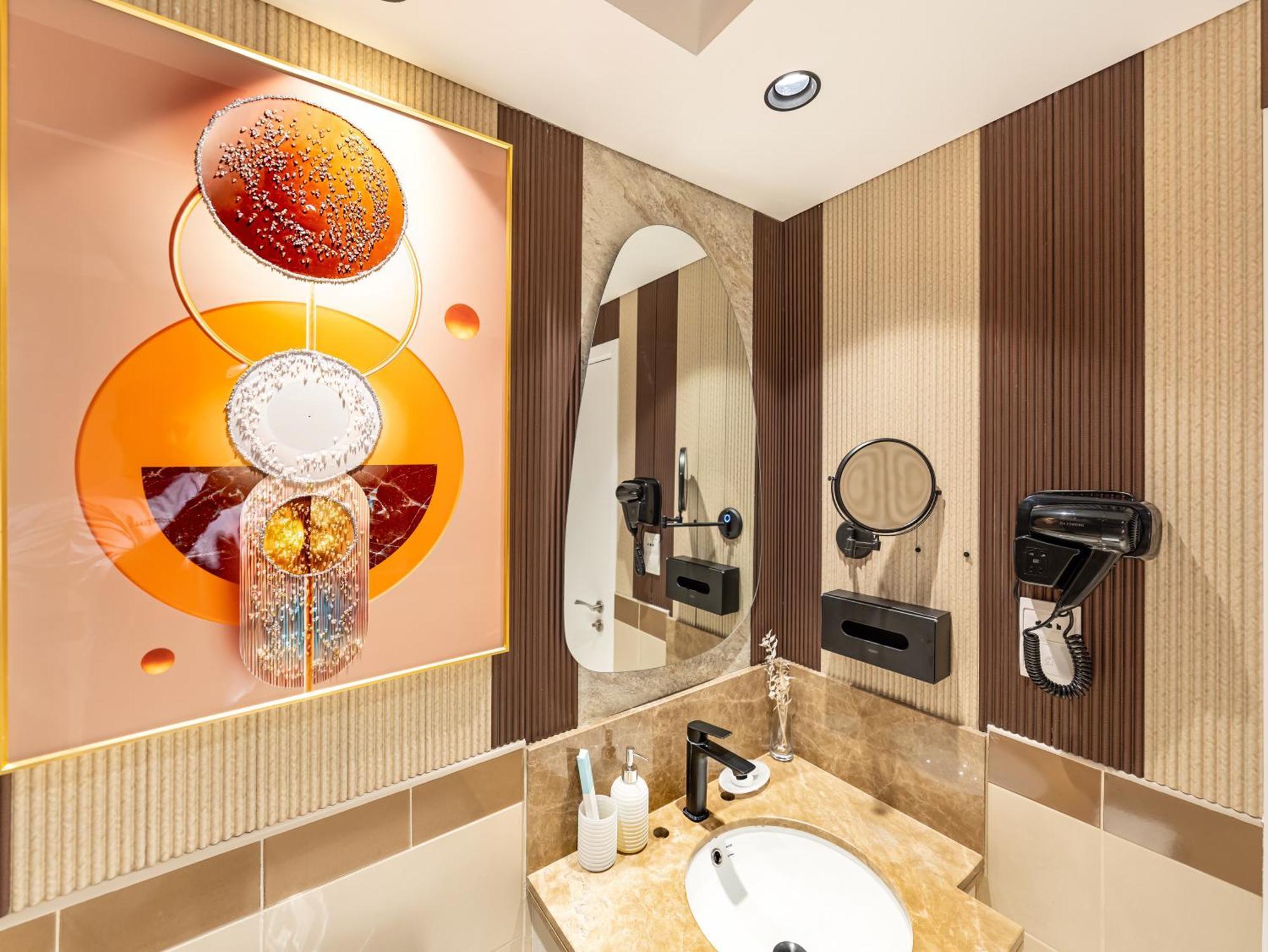 Lavish 2 Bedroom I Burj Khalifa & Fountain Views I Free Gym, Pool, Parking, Wi-fi And Ps5 I By Skyline Serenity Apartment