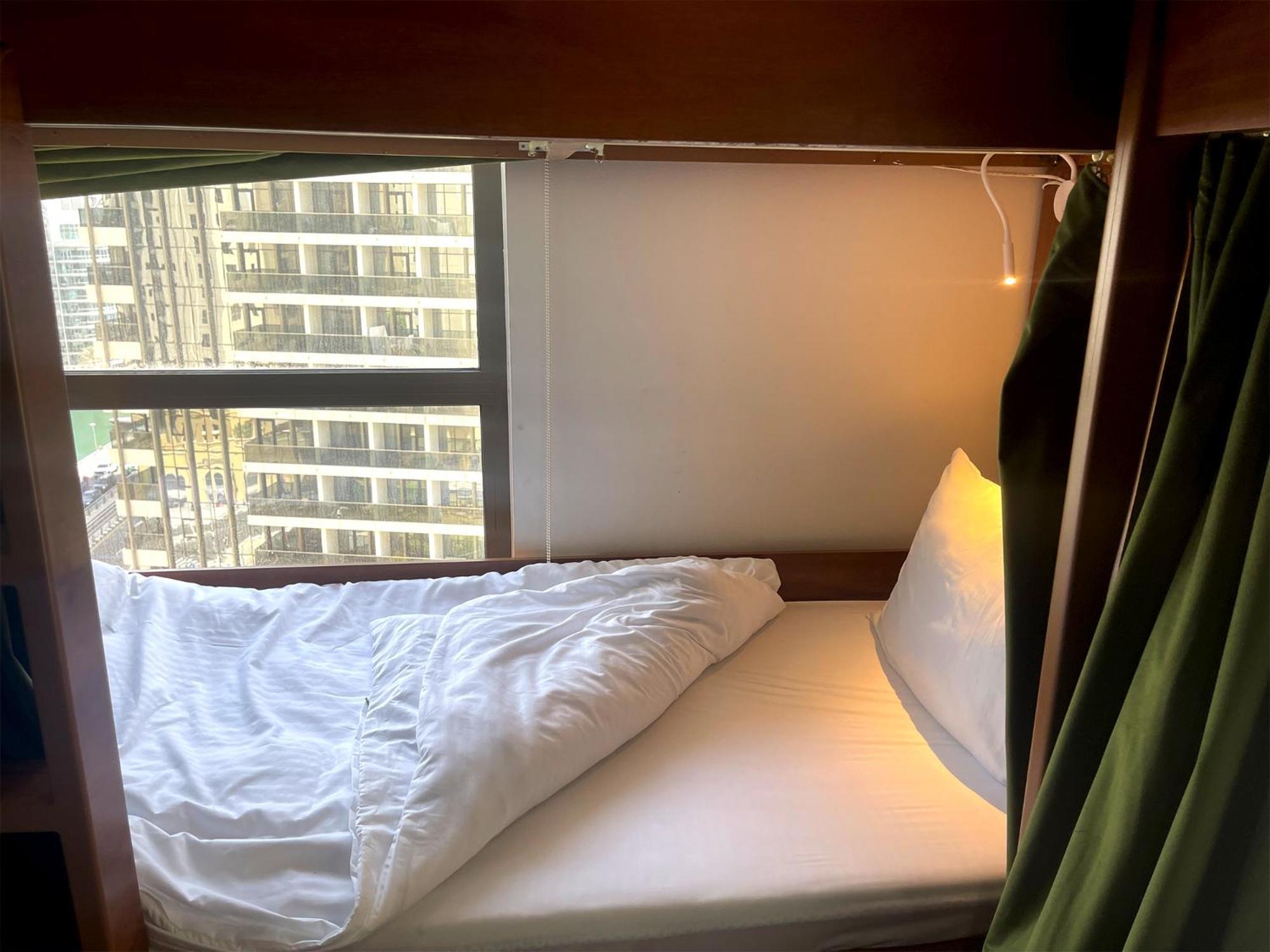 Royal Beach Residences Hostel *