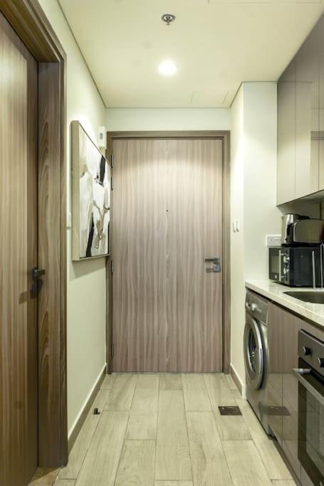 Nasma Luxury - Contemporary Living In A Cozy *