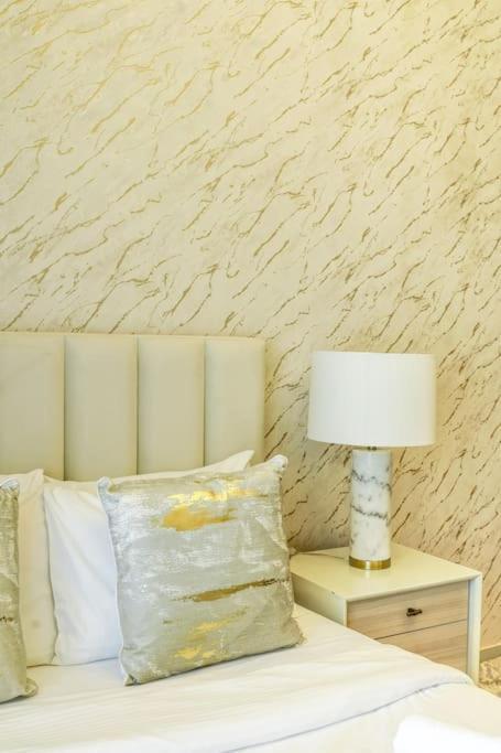 Apartment Nasma Luxury - Contemporary Living In A Cozy