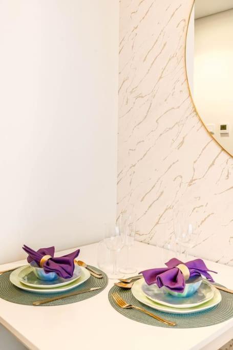 Nasma Luxury - Contemporary Living In A Cozy Apartment