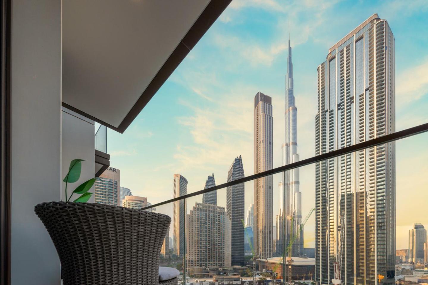 1br Iconic Burj Khalifa View Downtown Dubai