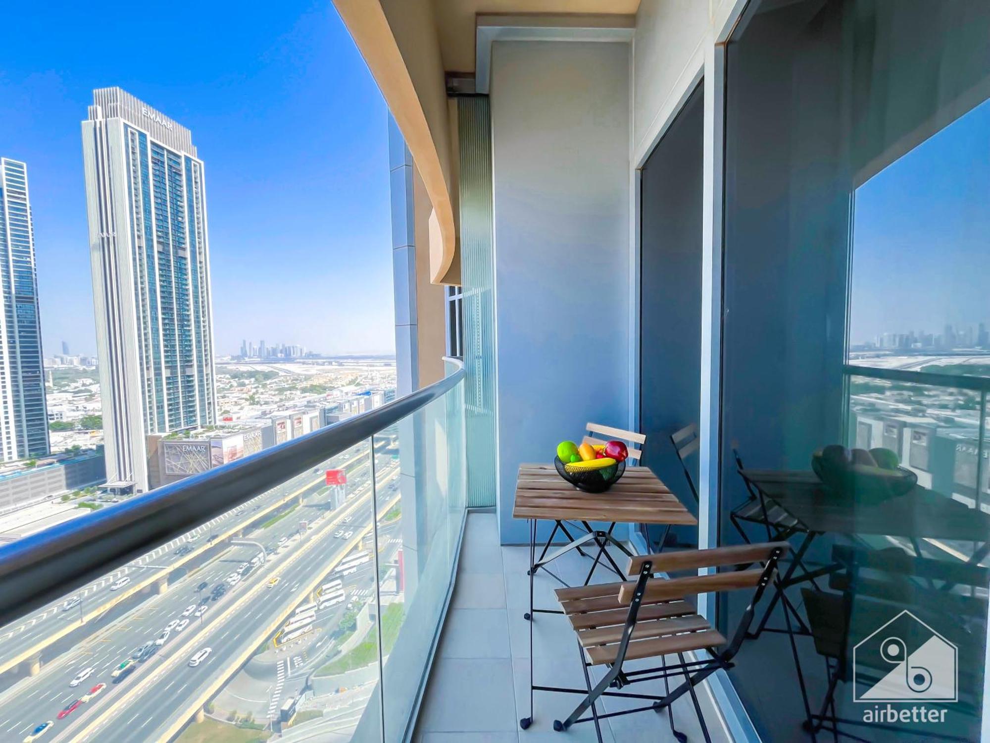 Mall Downtown Luxury With Balcony & View Apartment