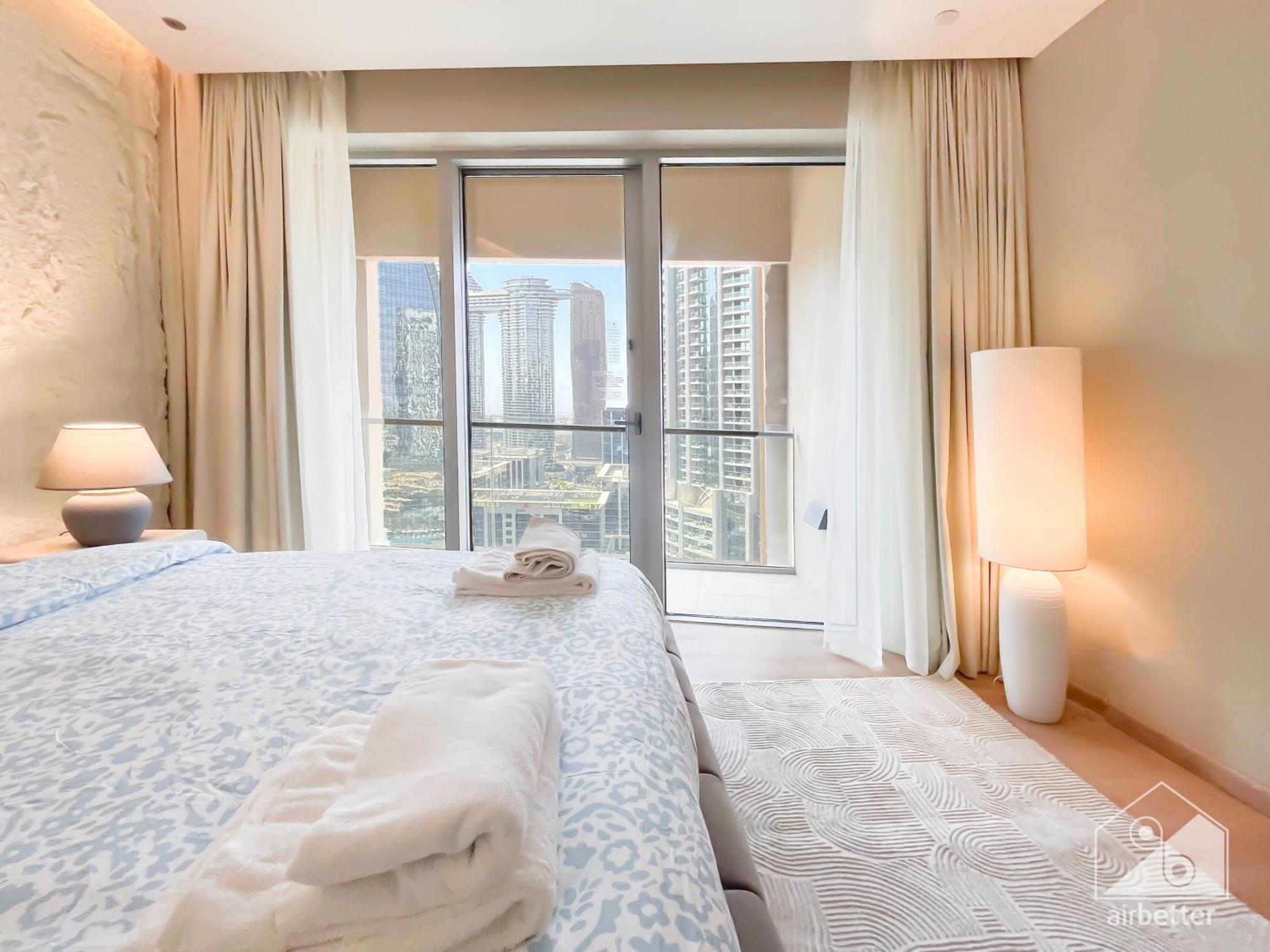 Apartment Mall Downtown Luxury With Balcony & View