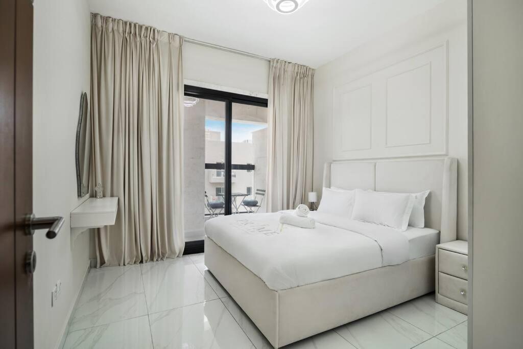 Luxury 1br With Balcony - Pool *
