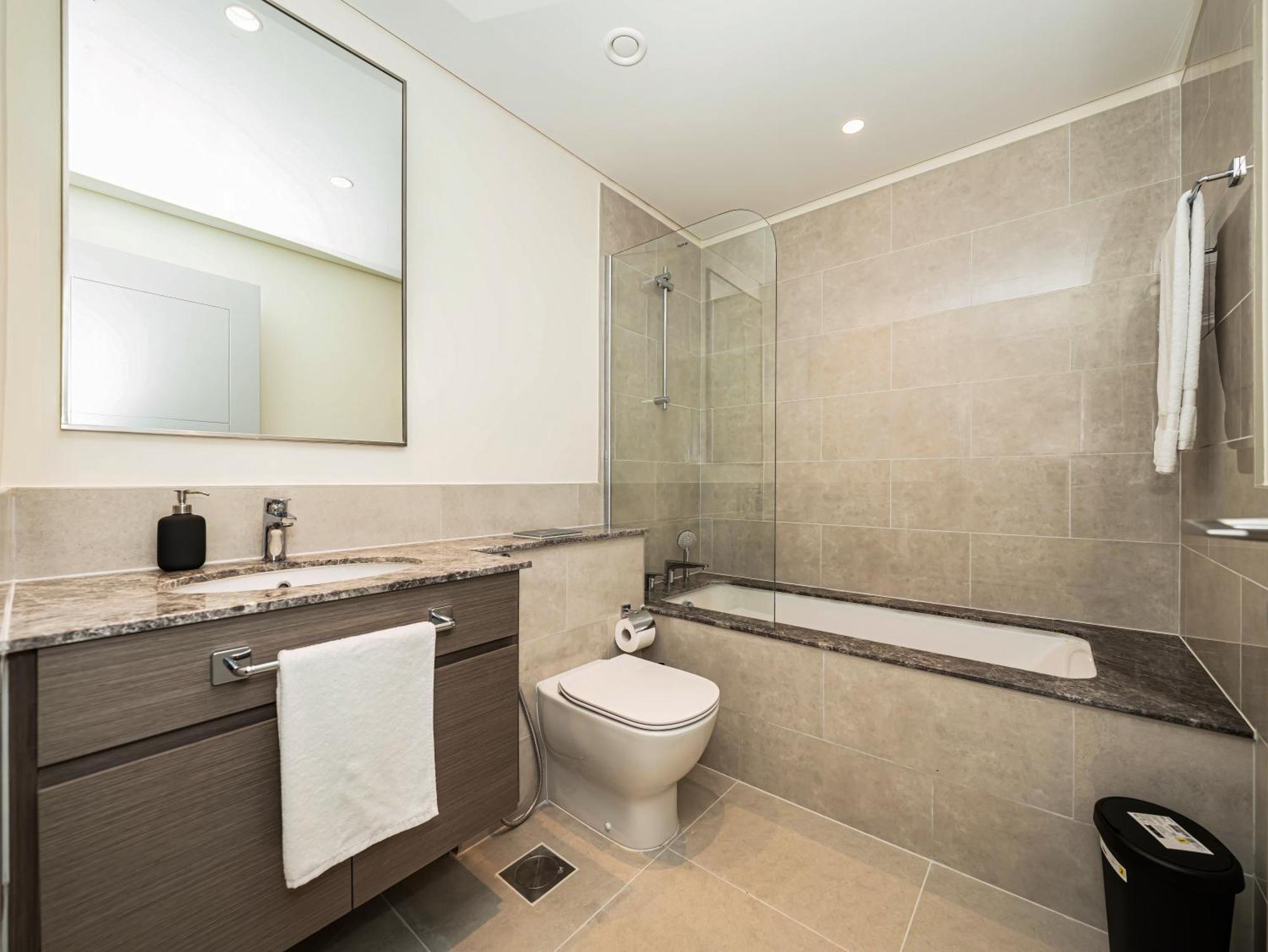 Luxury 4br Apt-iconic Burj Khalifa &fountain Views Apartment