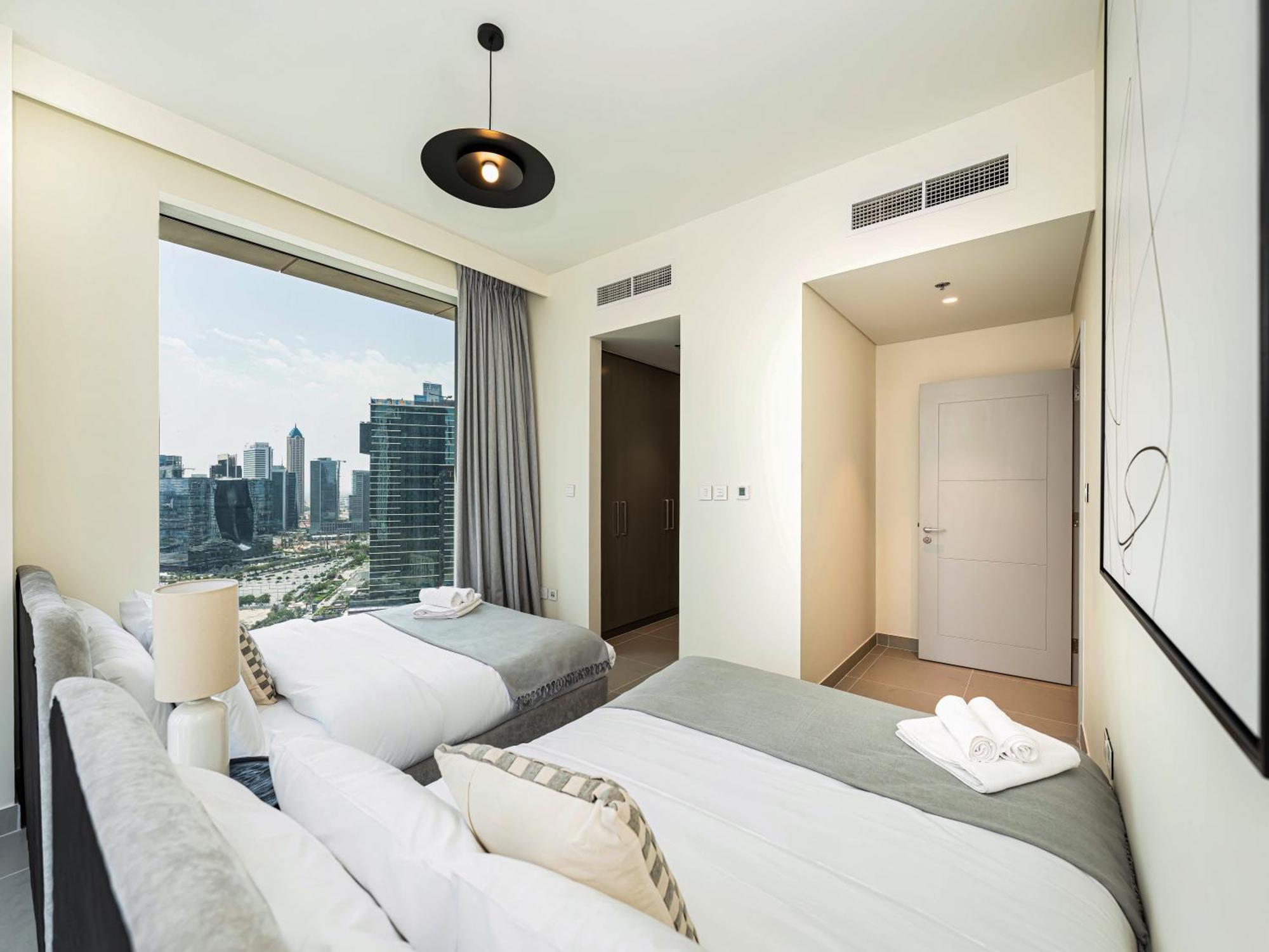 Luxury 4br Apt-iconic Burj Khalifa &fountain Views * Dubai