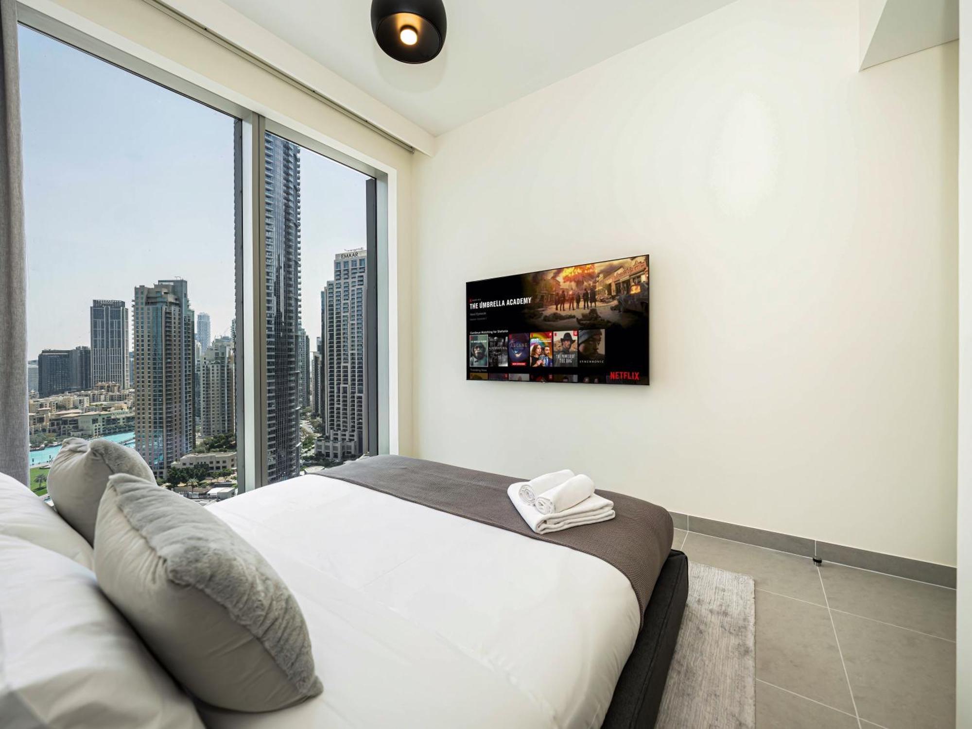 Luxury 4br Apt-iconic Burj Khalifa &fountain Views * Dubai
