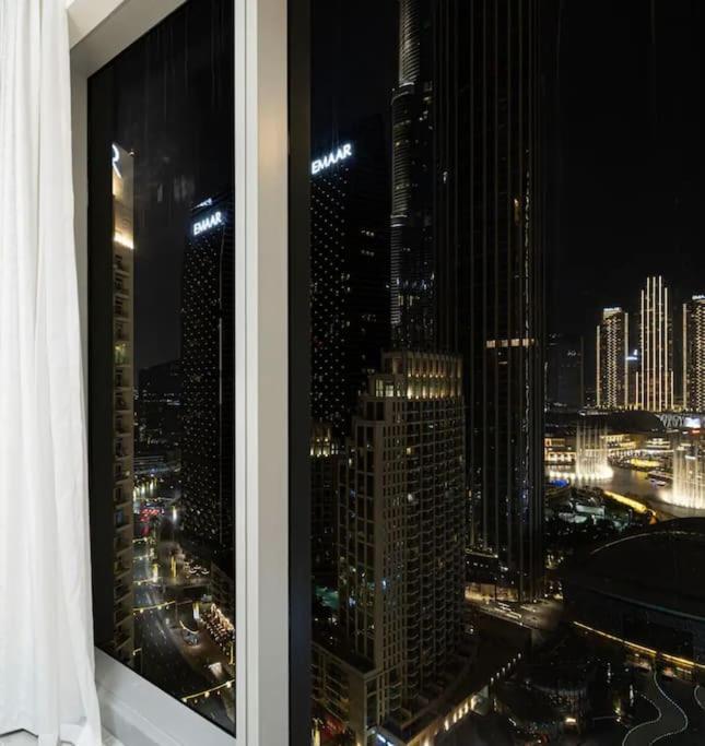 Luxury 4br Apt-iconic Burj Khalifa &fountain Views Apartment Dubai