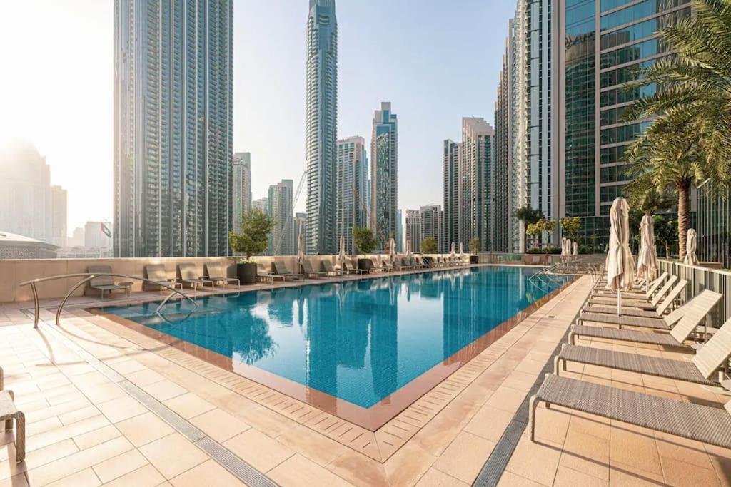 Apartment Luxury 4br Apt-iconic Burj Khalifa &fountain Views *