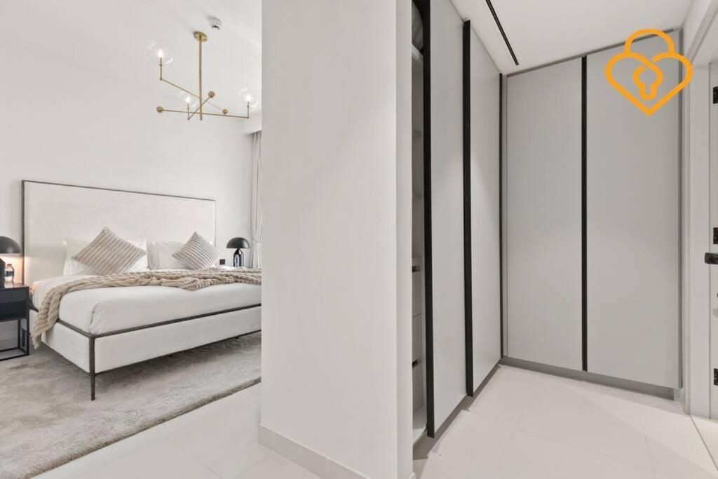 Keysplease Full Seaview 2 Bedroom Private Beach, Emaar Beachfront * Dubai