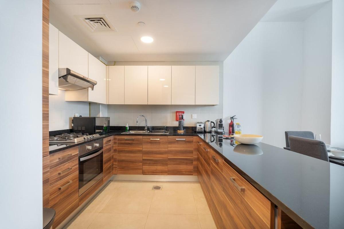 Wonderful 1-bedroom With Canal View At Sparkle Tower In Marina Apartment