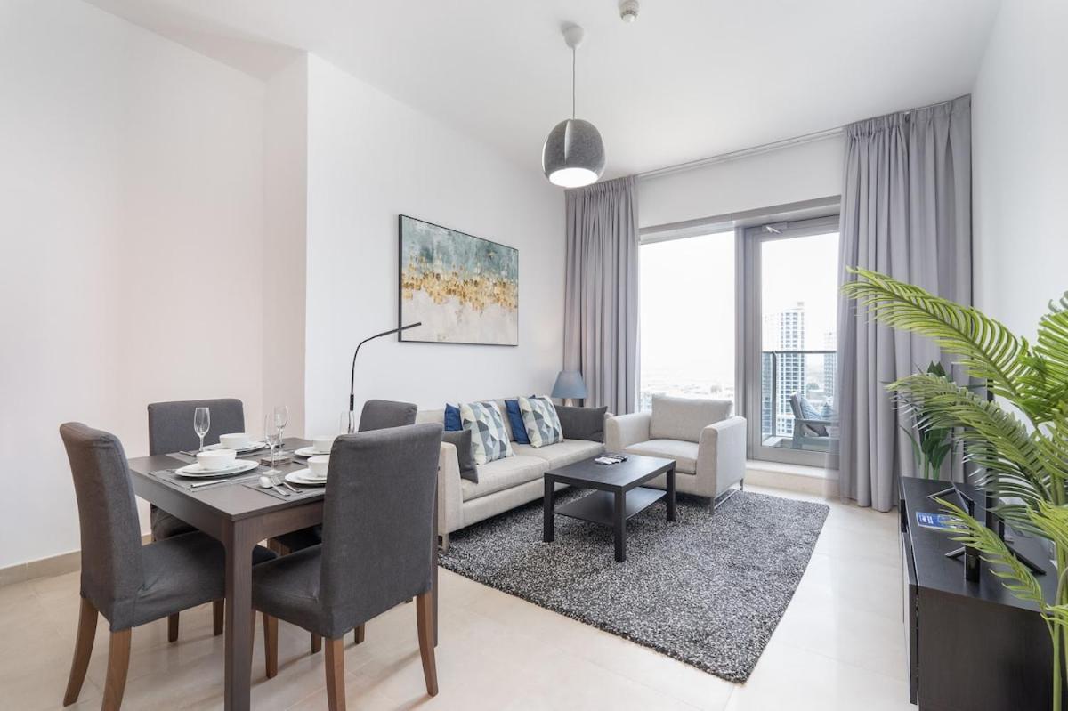 Apartment Wonderful 1-bedroom With Canal View At Sparkle Tower In Marina