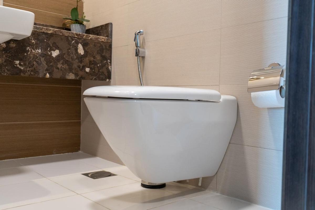 Apartment Wonderful 1-bedroom With Canal View At Sparkle Tower In Marina *