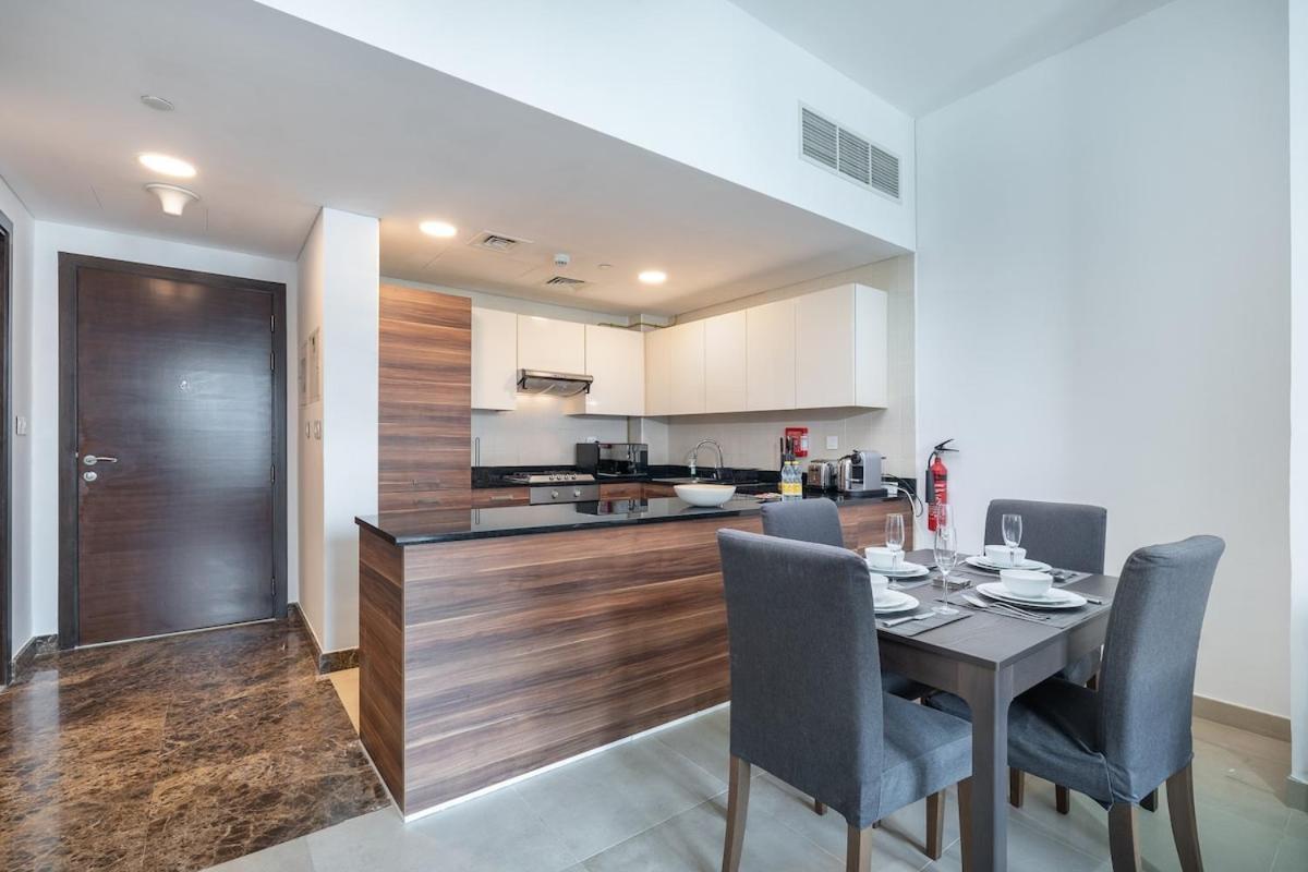 Apartment Wonderful 1-bedroom With Canal View At Sparkle Tower In Marina Dubai