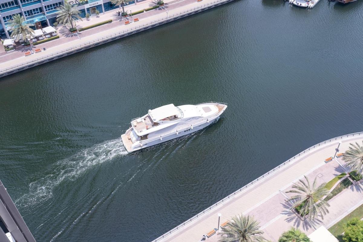 Wonderful 1-bedroom With Canal View At Sparkle Tower In Marina * Dubai