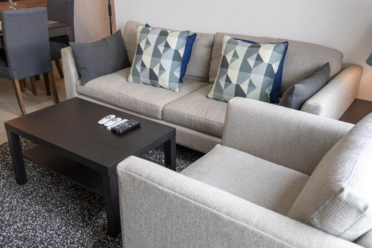 Wonderful 1-bedroom With Canal View At Sparkle Tower In Marina Dubai