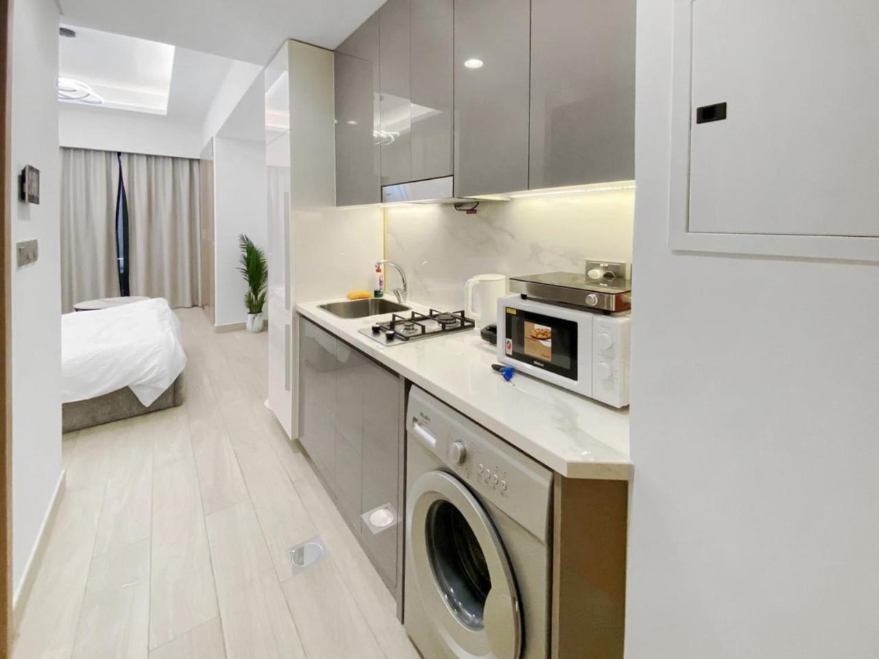 Apartment Brand New Azizi Riv 14 *