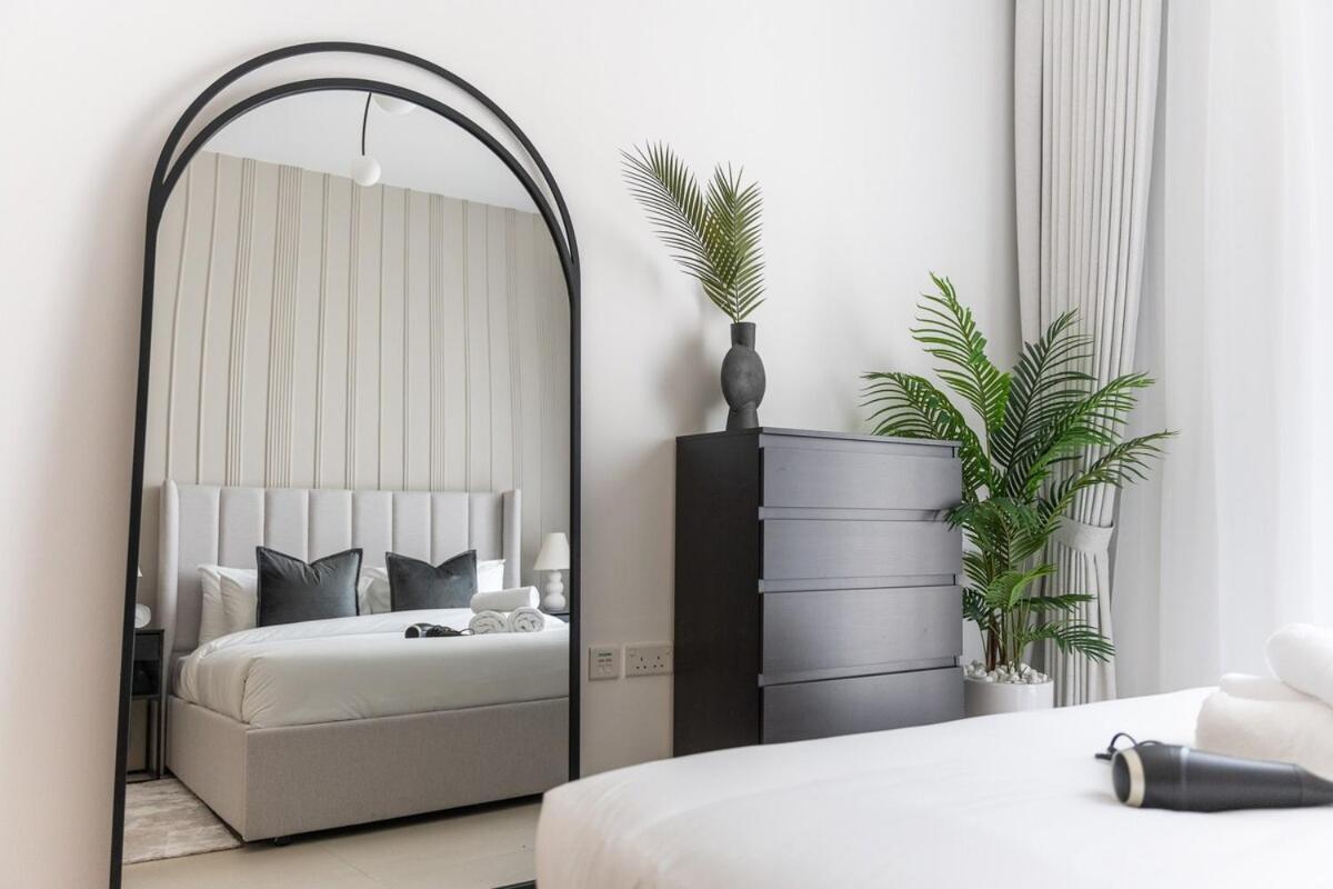 Captivating 1br In Creek Harbour *