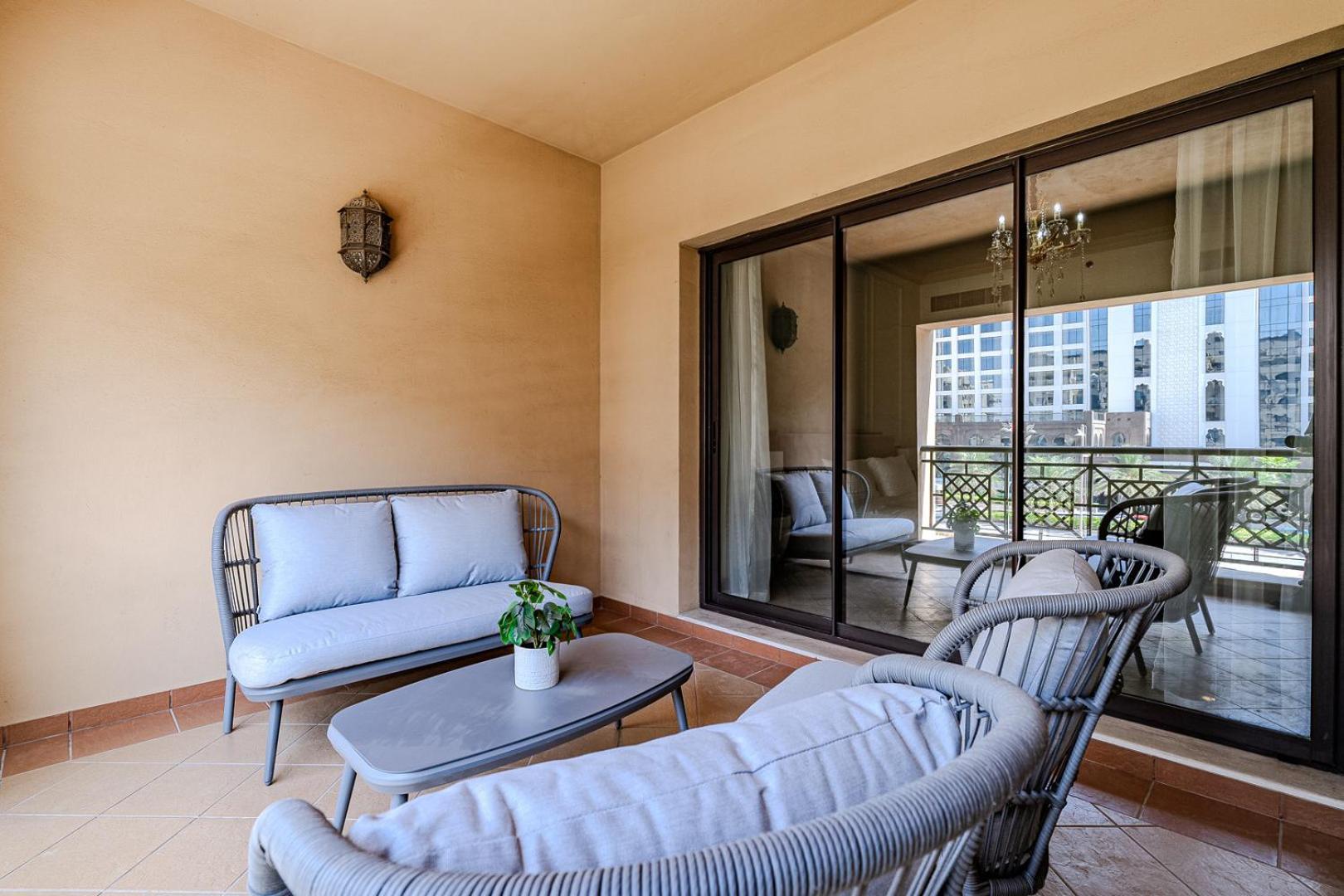 With Palm Jumeirah View I Golden Mile Apartment Dubai