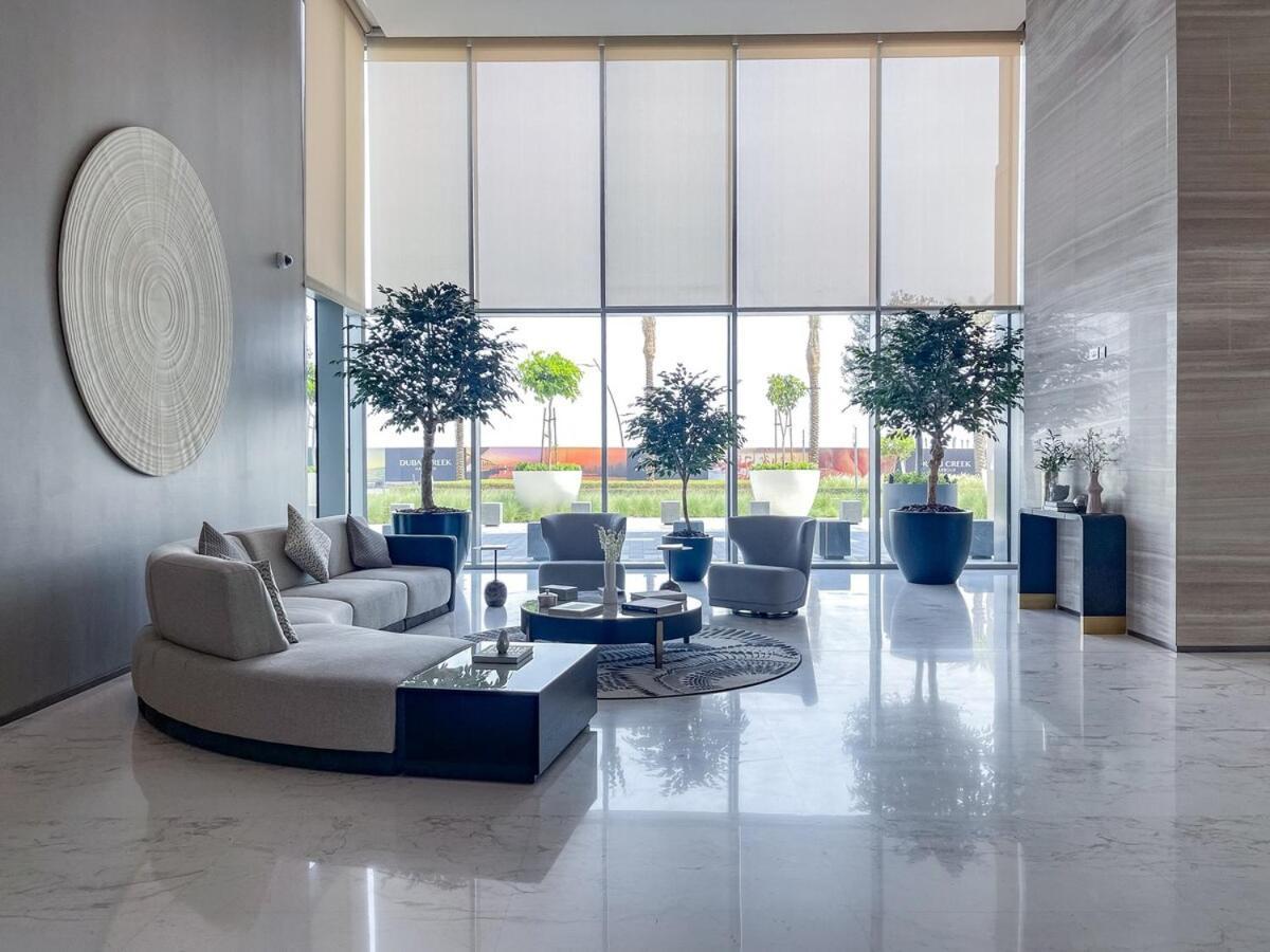 Stylish 2-bed Oasis With Pool In Peaceful Creek Harbour