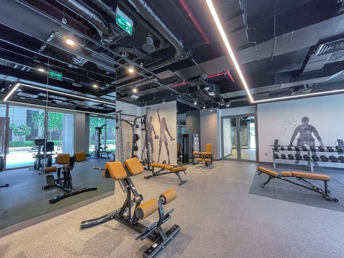 Stylish 2-bed Oasis With Pool In Peaceful Creek Harbour Dubai