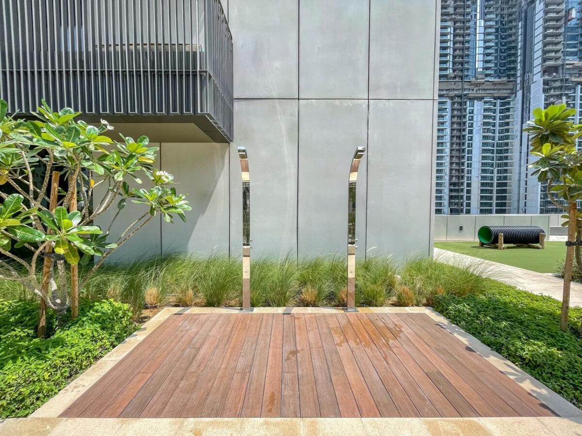 Apartment Stylish 2-bed Oasis With Pool In Peaceful Creek Harbour
