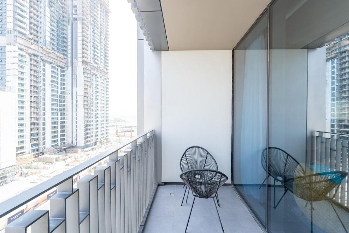 Apartment Stylish 2-bed Oasis With Pool In Peaceful Creek Harbour