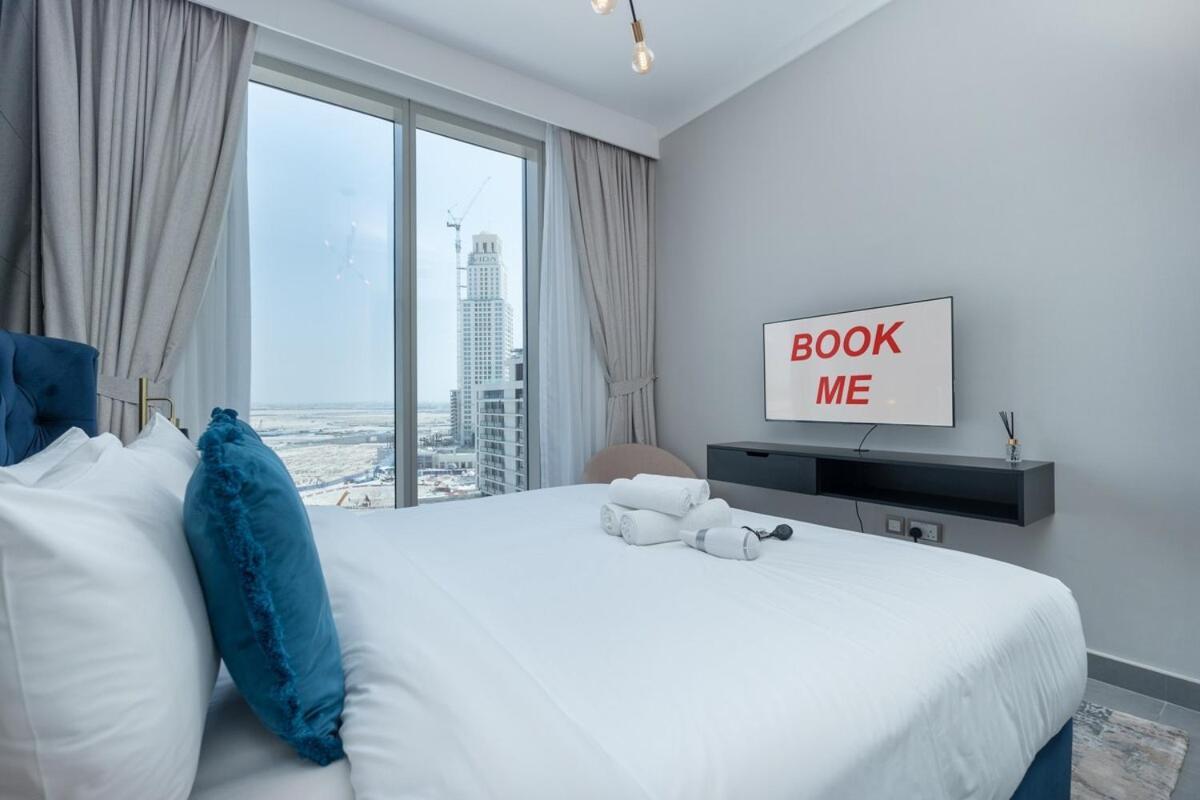 Stylish 2-bed Oasis With Pool In Peaceful Creek Harbour Dubai