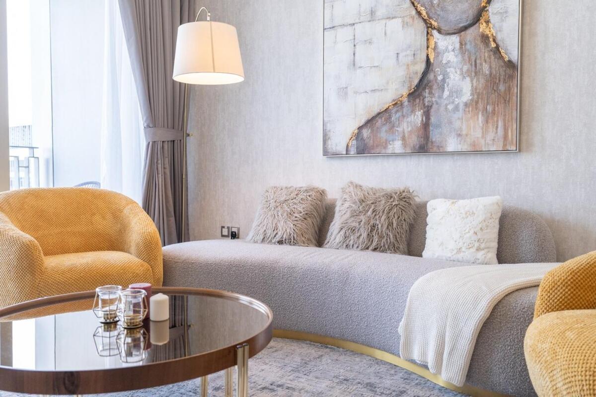 Apartment Stylish 2-bed Oasis With Pool In Peaceful Creek Harbour