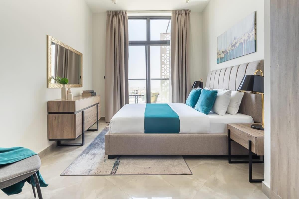 Frank Porter - Majestique 2 Apartment Dubai