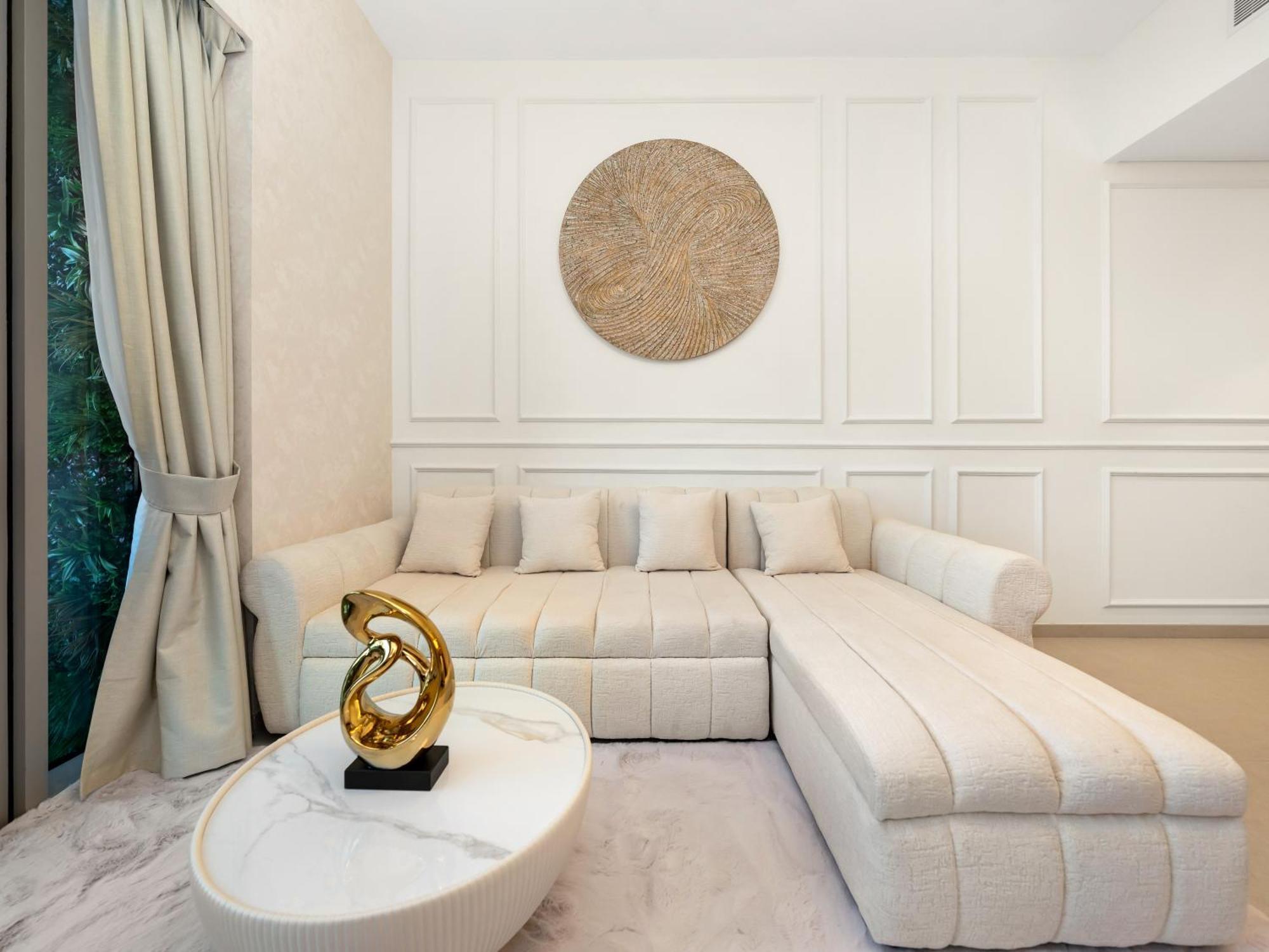 Apartment Grandeur 2 Bedroom I Burj Khalifa & Fountain Views I Free Parking, Gym, Pool, Wi-fi & Ps5 I By Skyline Serenity Dubai
