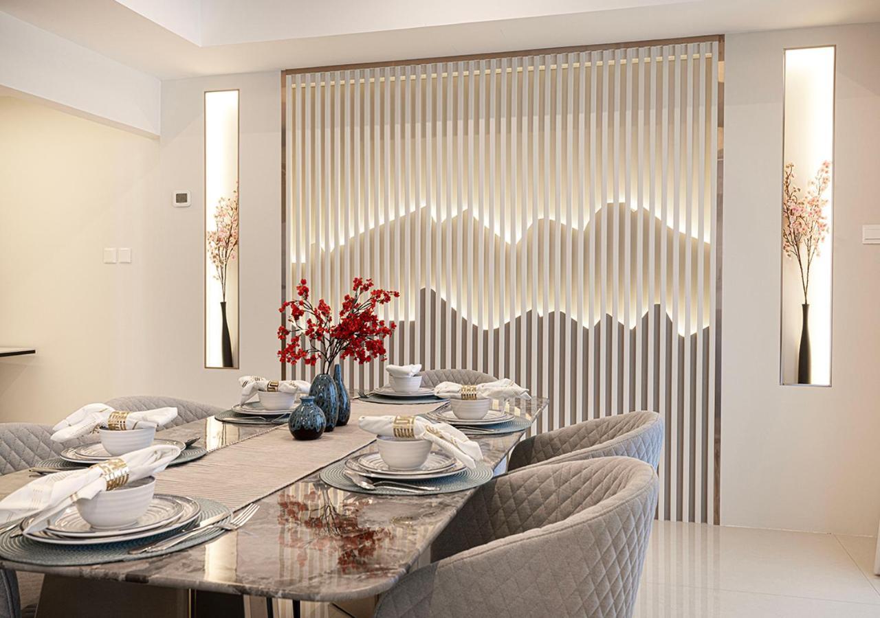 Luxury 4 Bhk Sea, Ain & Palm View In Marina!