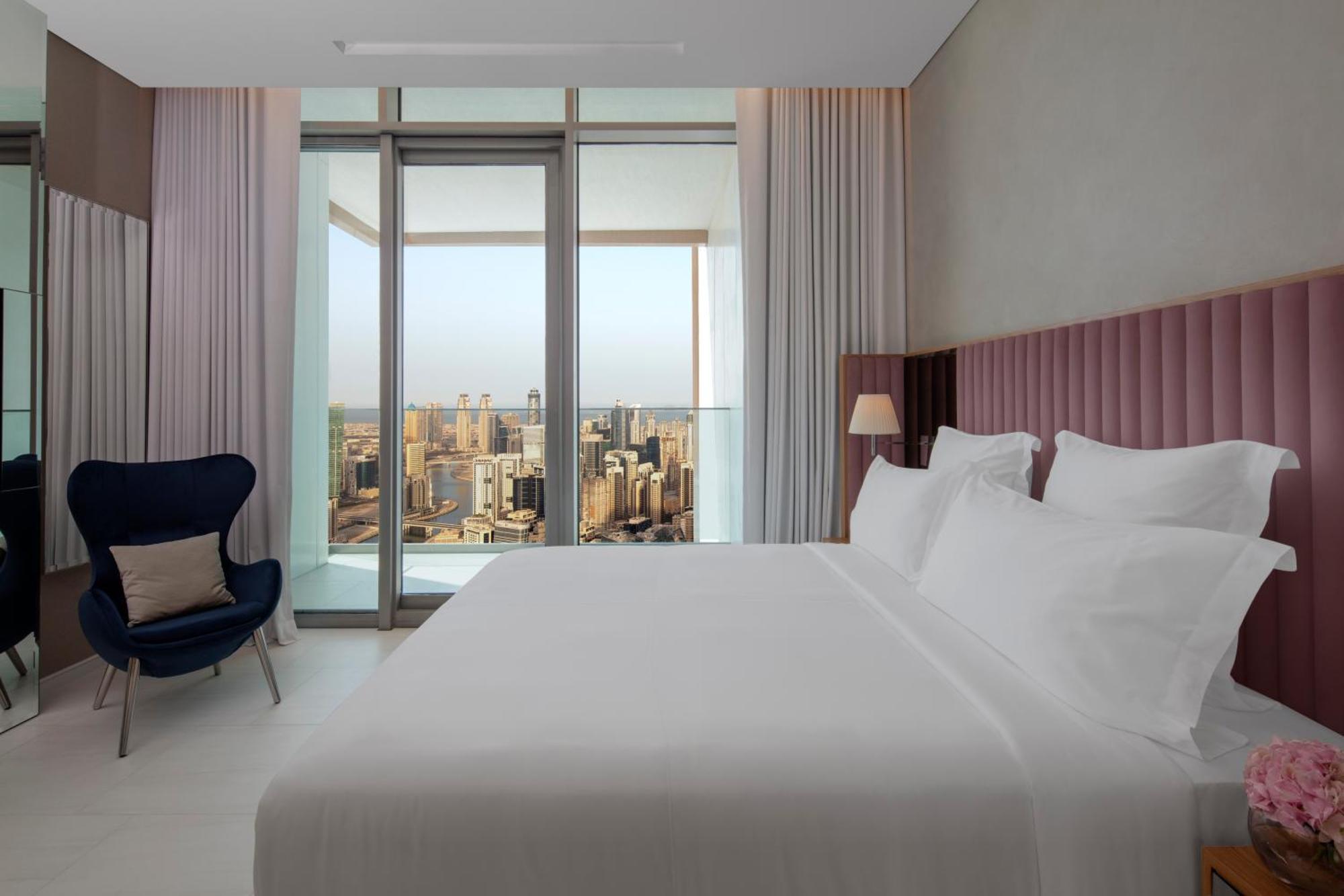 Sls & Residences