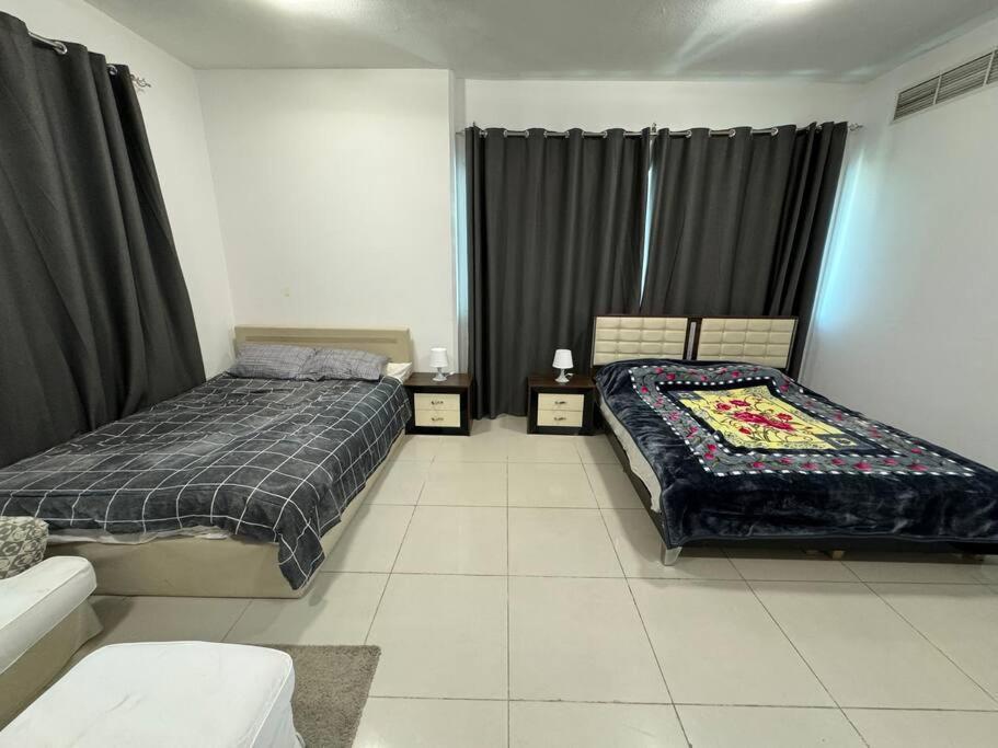 Apartment 2 Bedroom With 4 King Size Beds Dubai