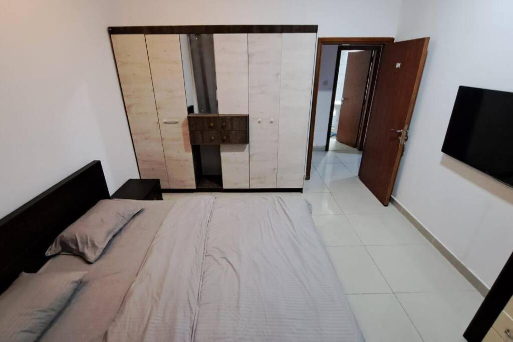 2 Bedroom With 4 King Size Beds * Dubai