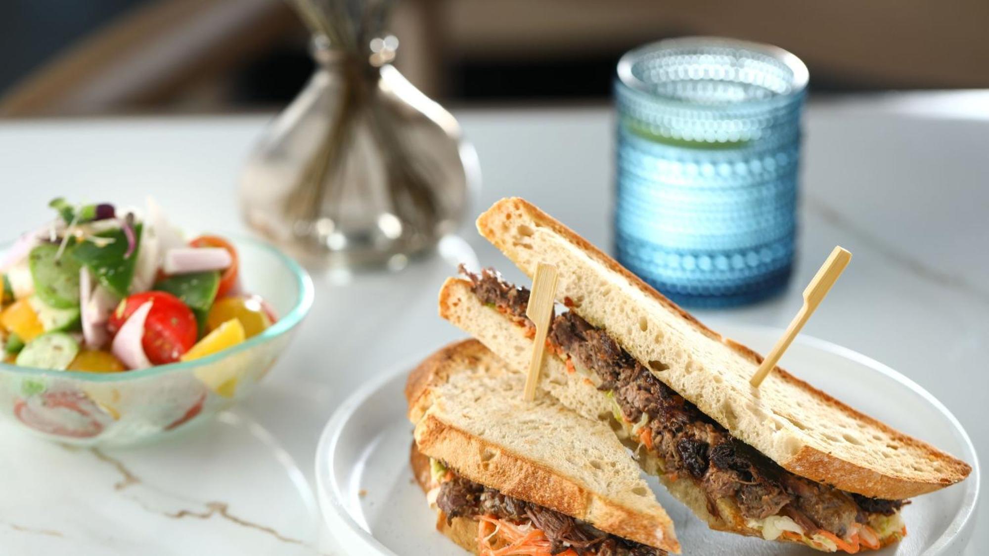 Hotel Intercontinental Residences Business Bay By Ihg Dubai
