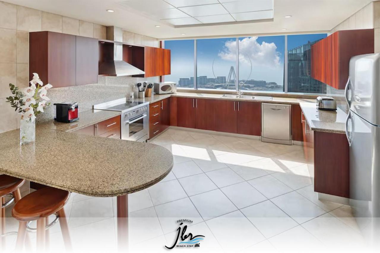 Homestay Jbr Beachfront