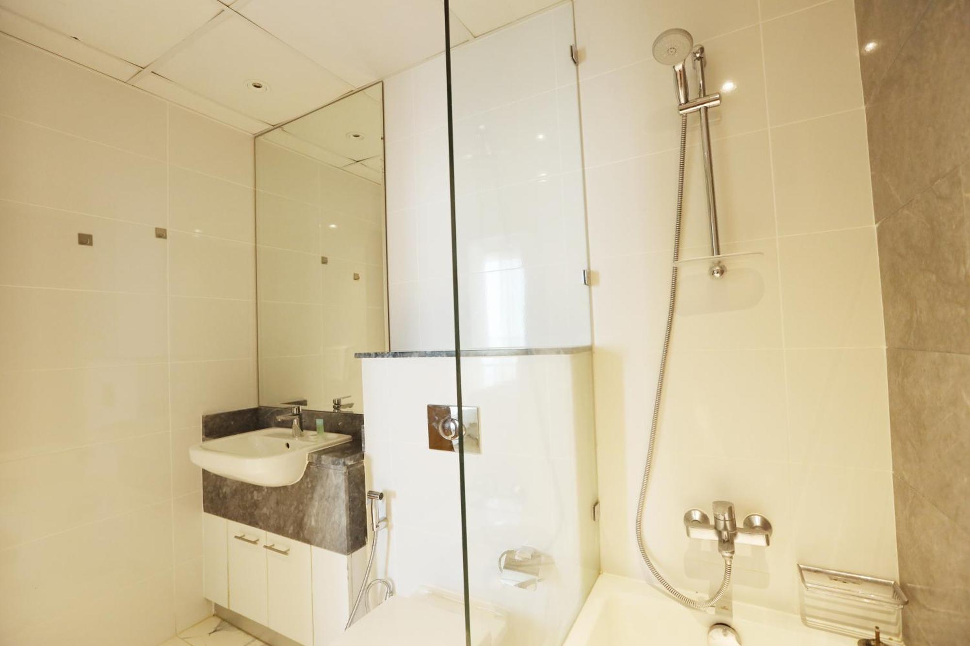 Apartment Brown Stone - Canal & Burj Khalifa Five Star