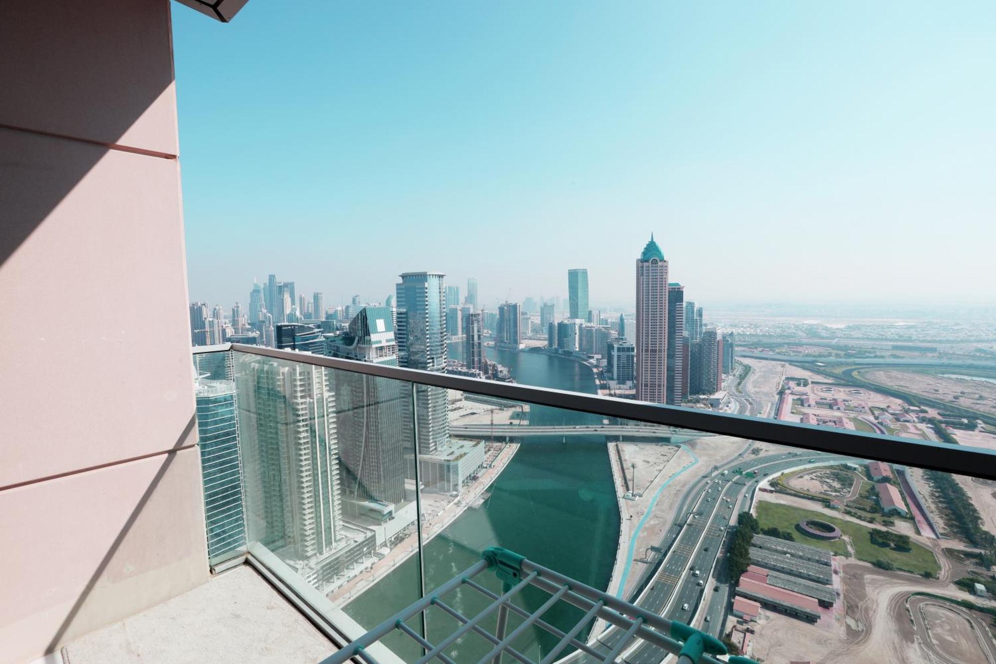 Apartment Brown Stone - Canal & Burj Khalifa Five Star Dubai
