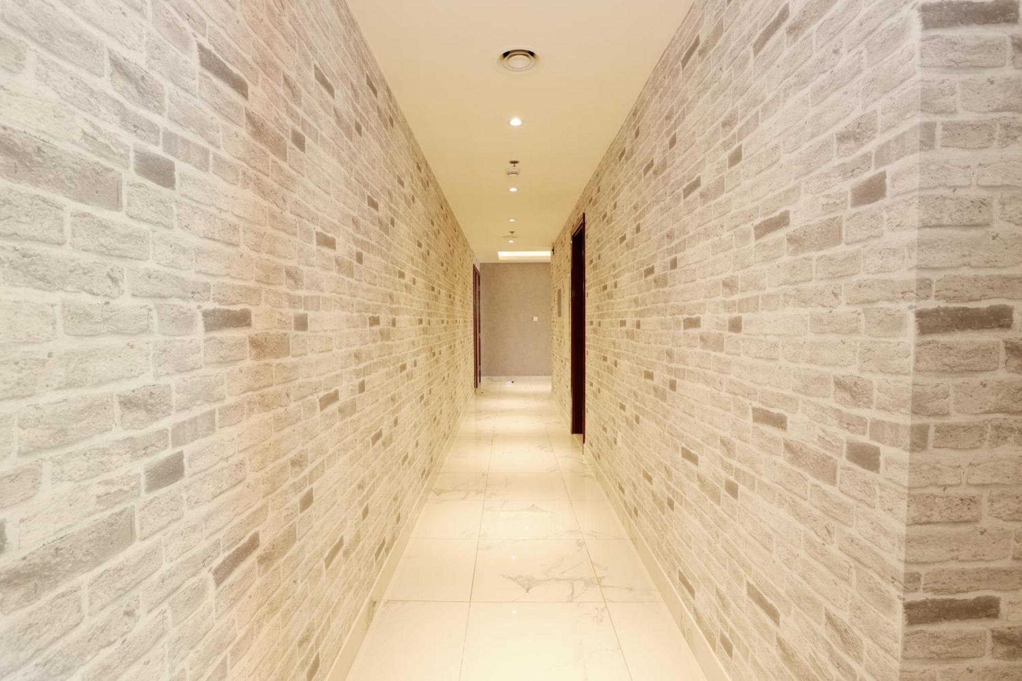 Brown Stone - Canal & Burj Khalifa Five Star Apartment *