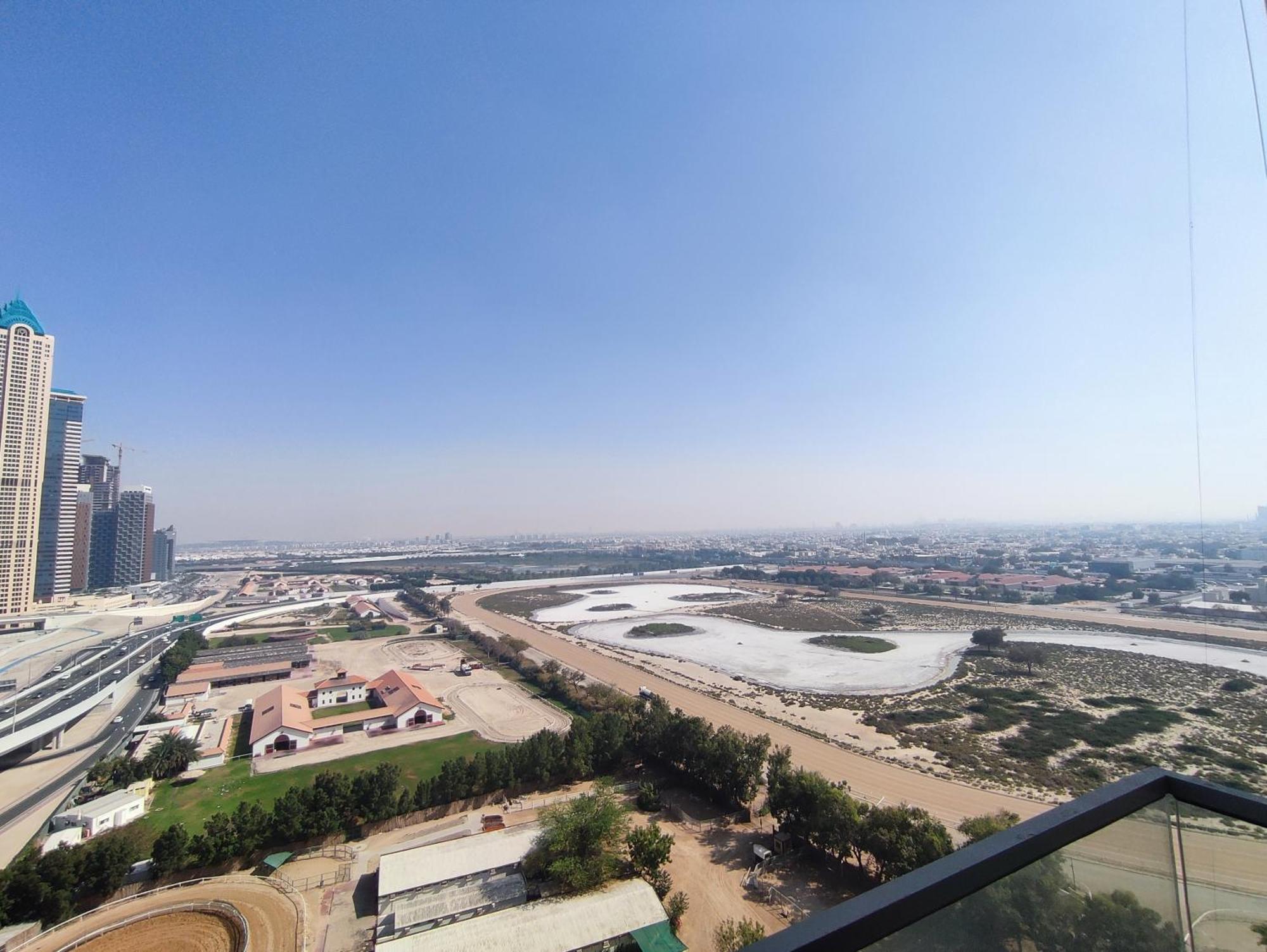 Brown Stone - Canal & Burj Khalifa Five Star Apartment *