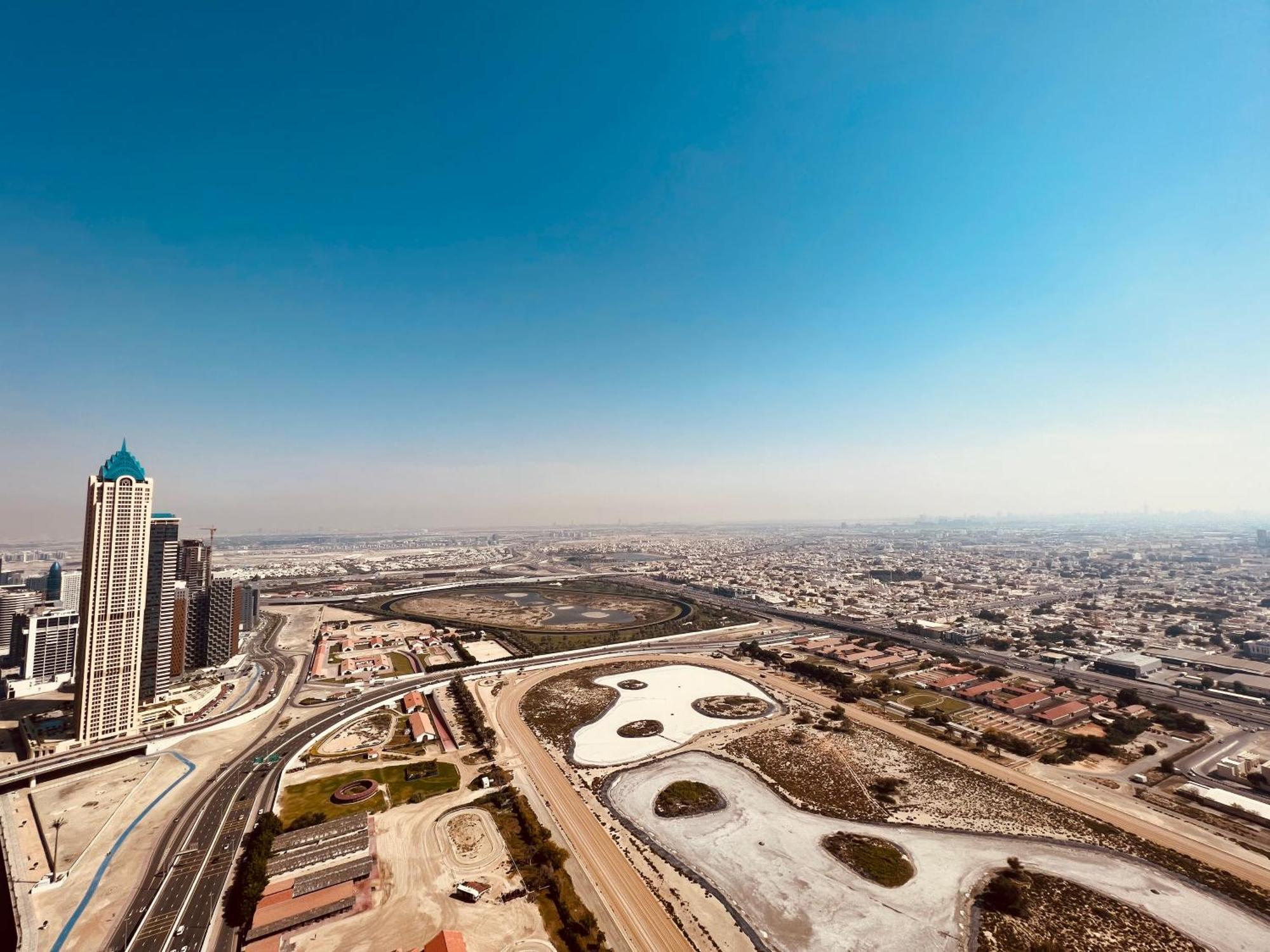 Brown Stone - Canal & Burj Khalifa Five Star Dubai